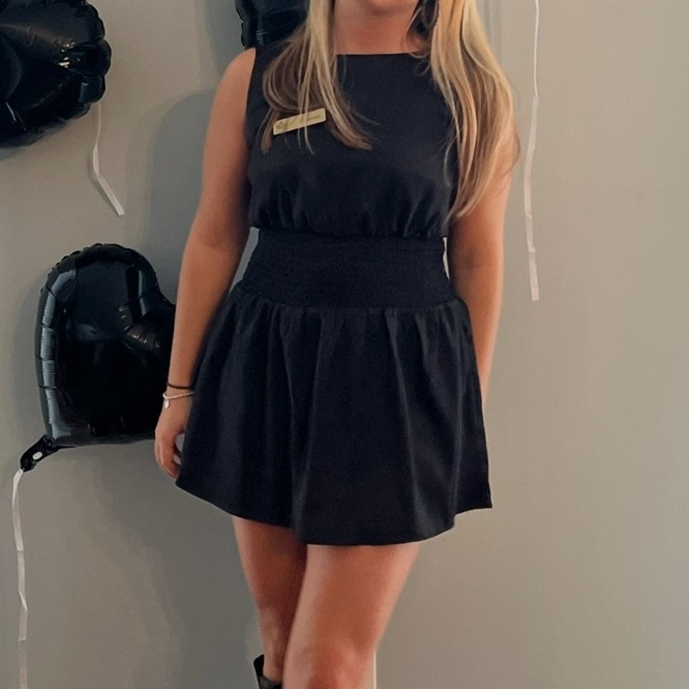 Revolve dress size small